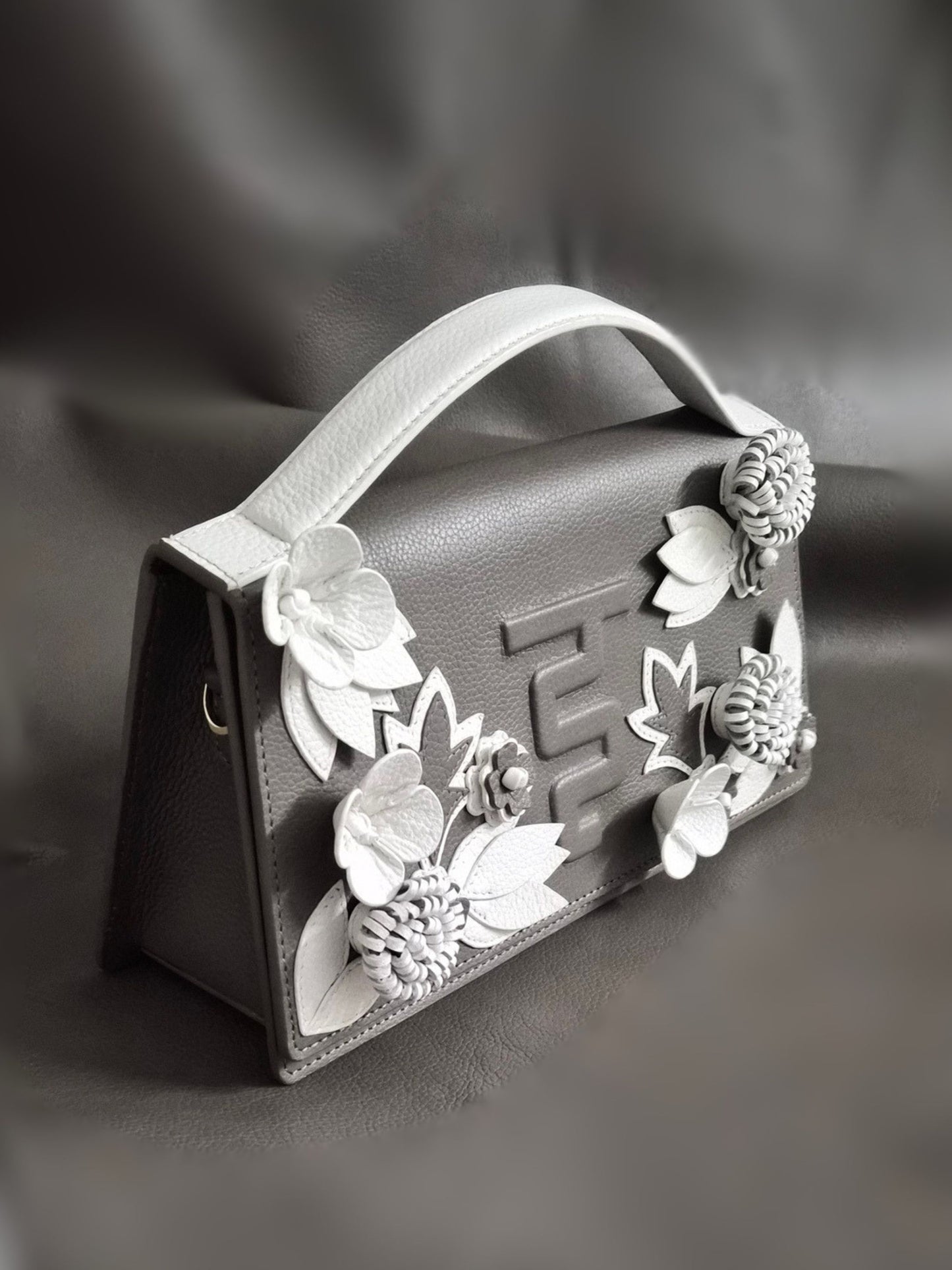 Bloom Bag in Grey and White